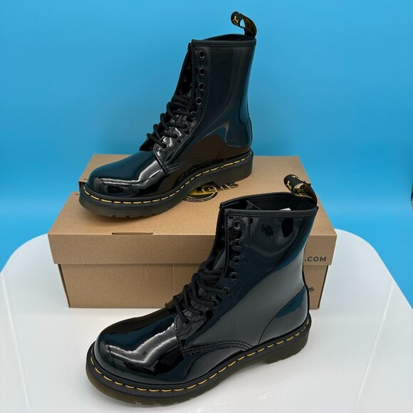Dr. Martens Women's 1460 Patent Lamper‎ Leather Lace Up Boots, Size 7, Black - Picture 3 of 13